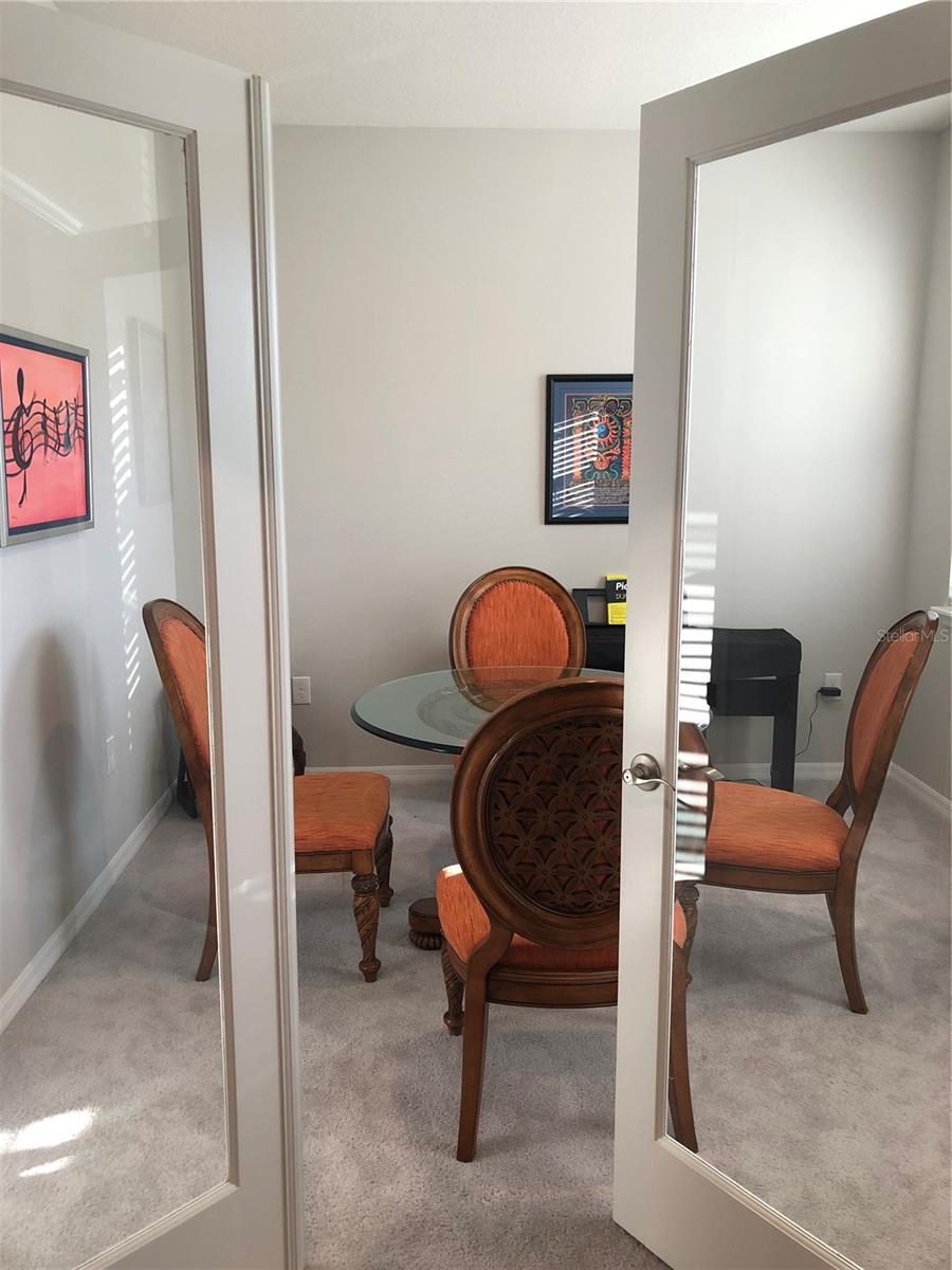 10913 KIDRON VALLEY LN, TAMPA, FL, 33625