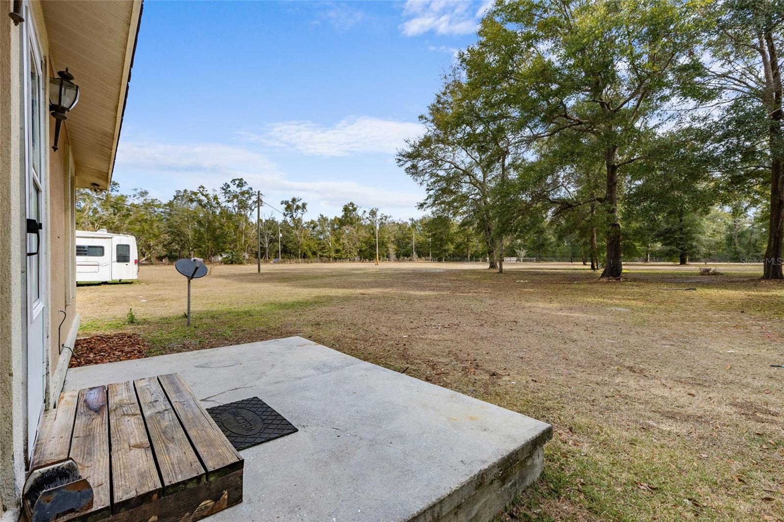 748 SW HOMESTEAD CIR, FORT WHITE, FL, 32038