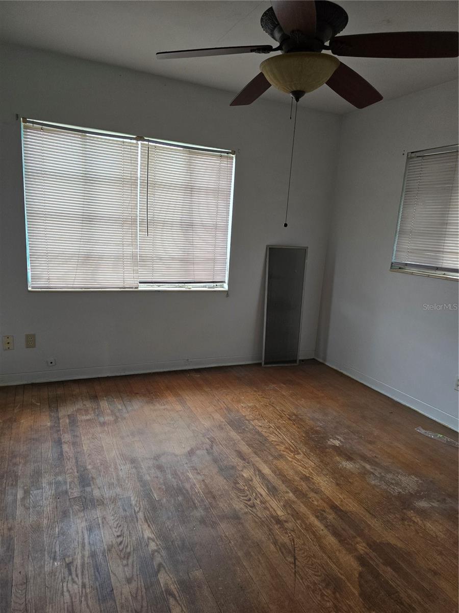 2700 9TH AVE N, ST PETERSBURG, FL, 33713