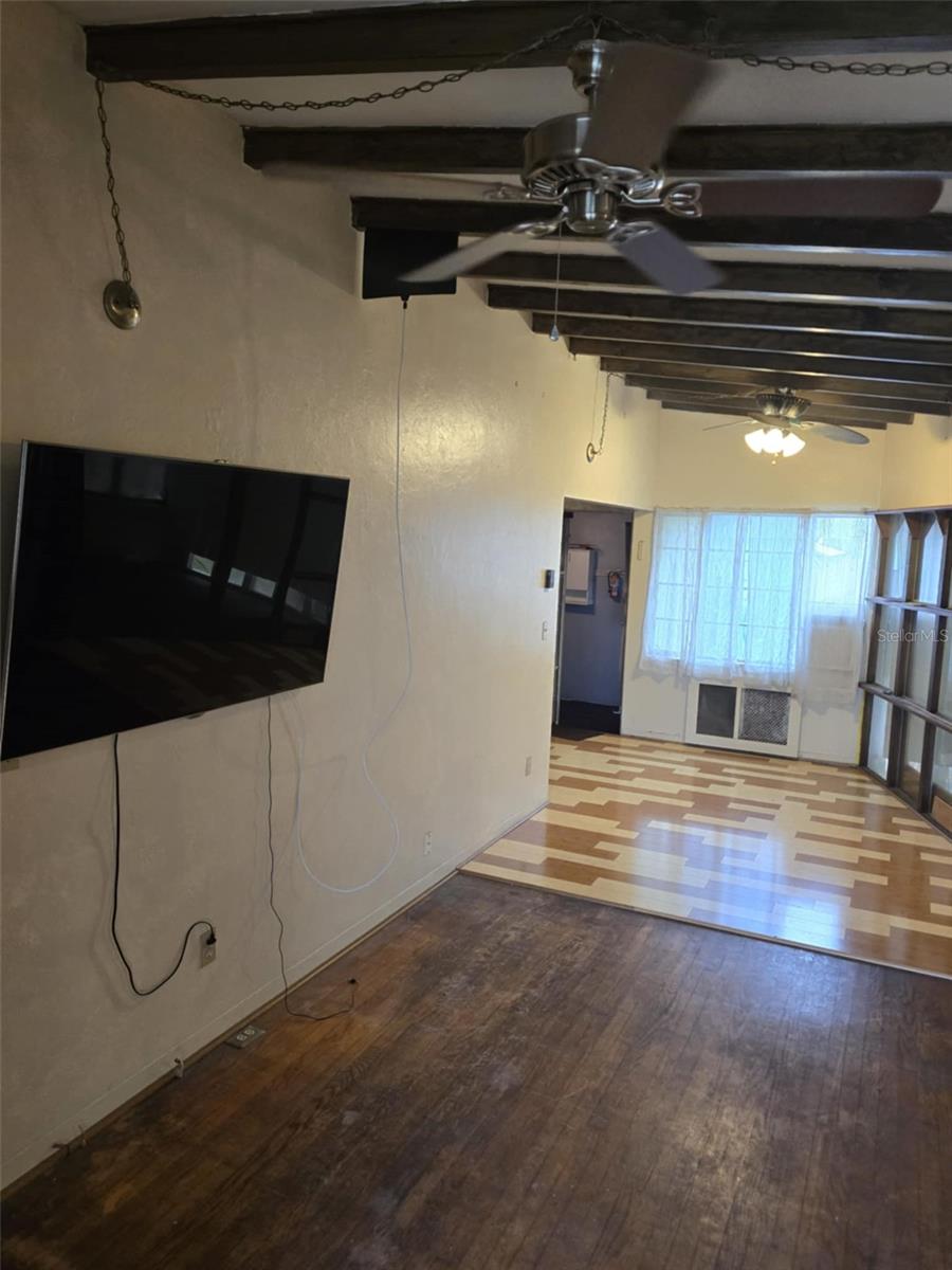 2700 9TH AVE N, ST PETERSBURG, FL, 33713