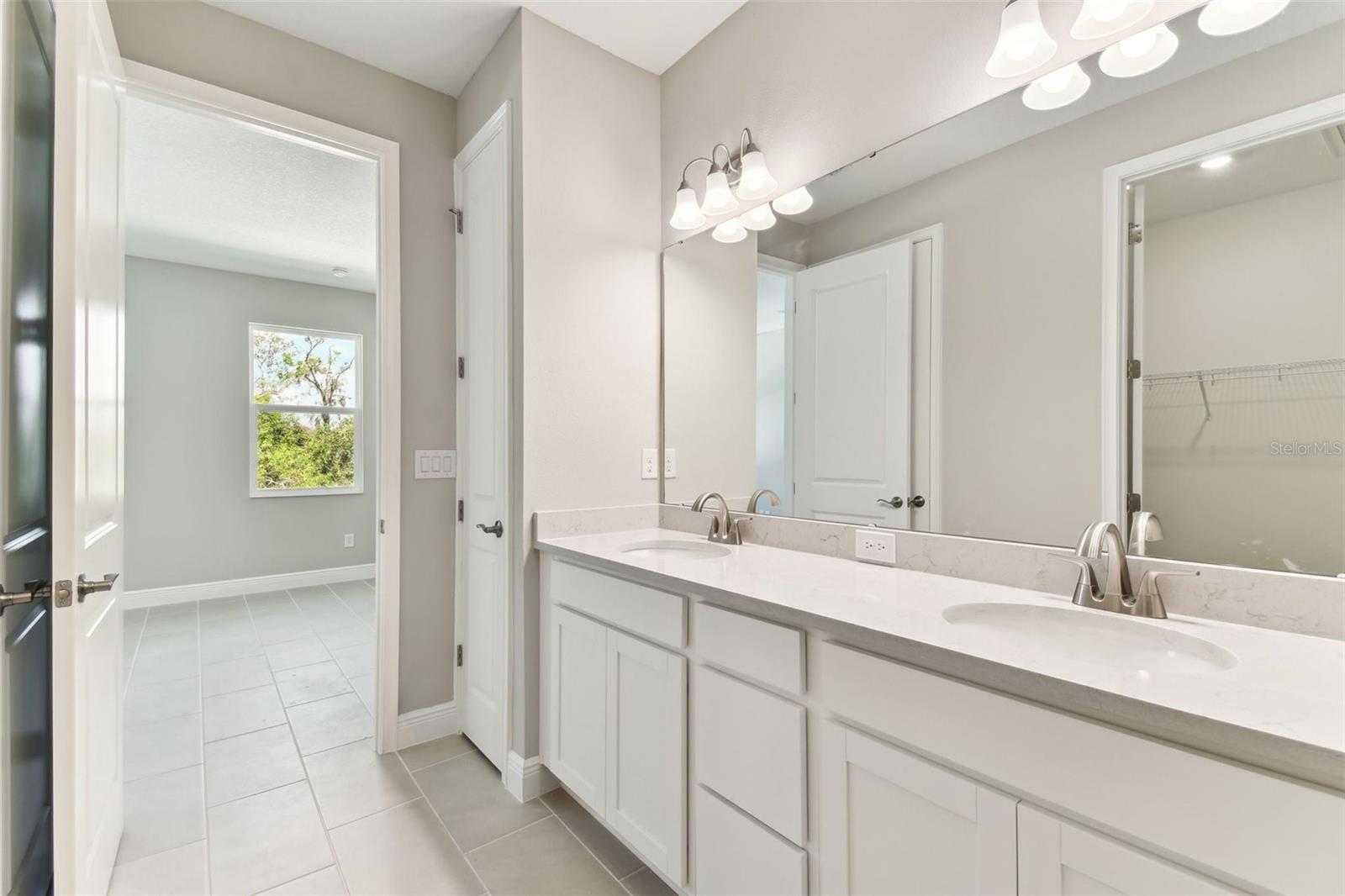 3739 NANDINA CIR, SUN CITY CENTER, FL, 33573