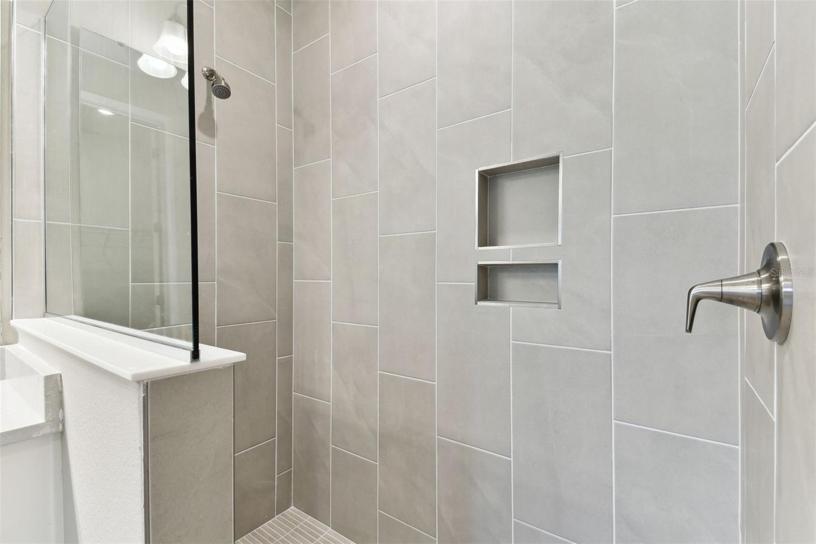 3739 NANDINA CIR, SUN CITY CENTER, FL, 33573