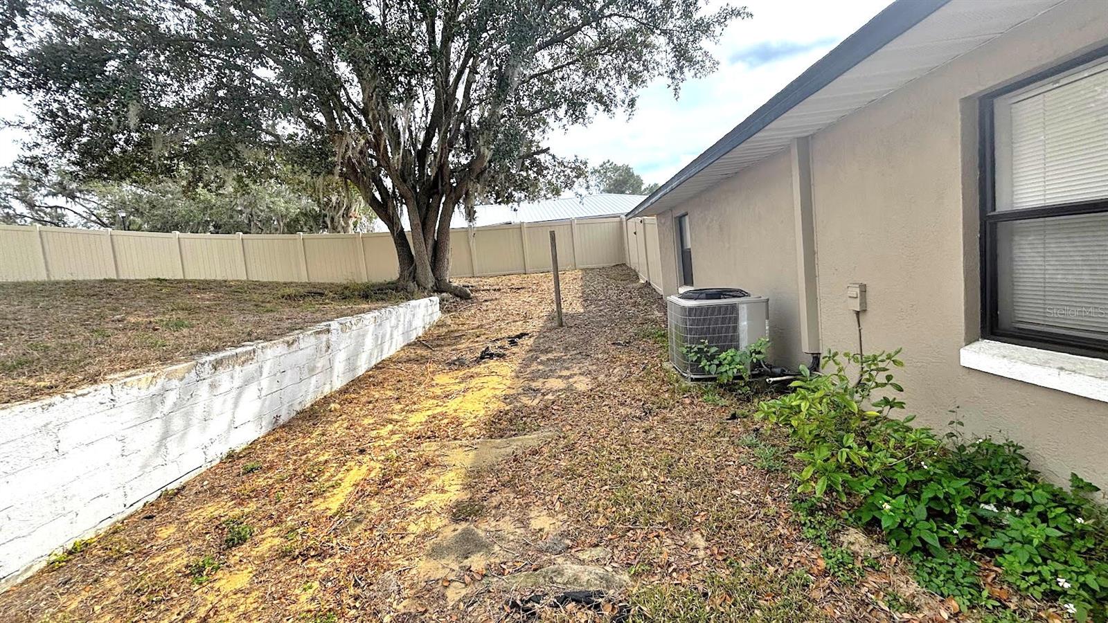 513 GREENBROUGH DR, LAKE WALES, FL, 33853