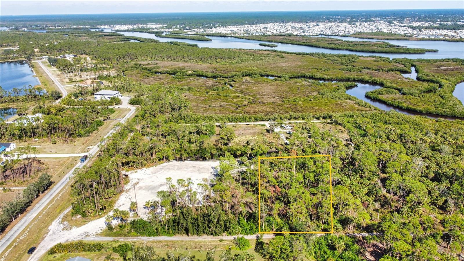 9051 CALOOSA DR, VENICE, FL, 34293
