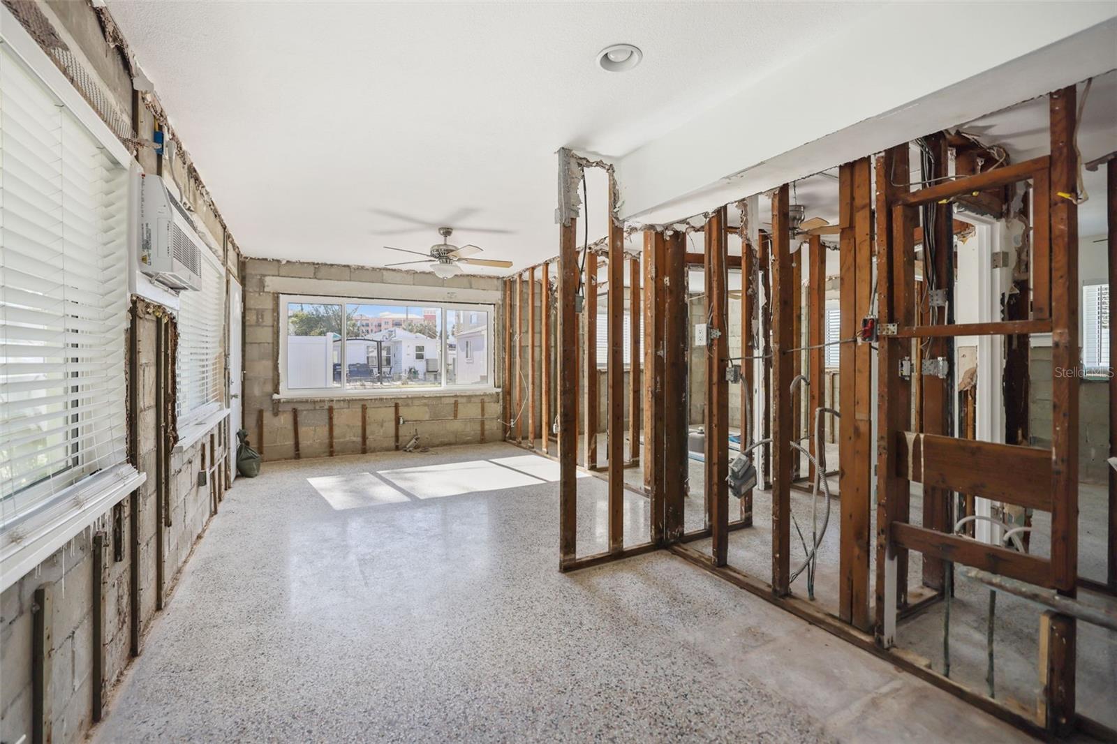 13248 4TH ST E, MADEIRA BEACH, FL, 33708