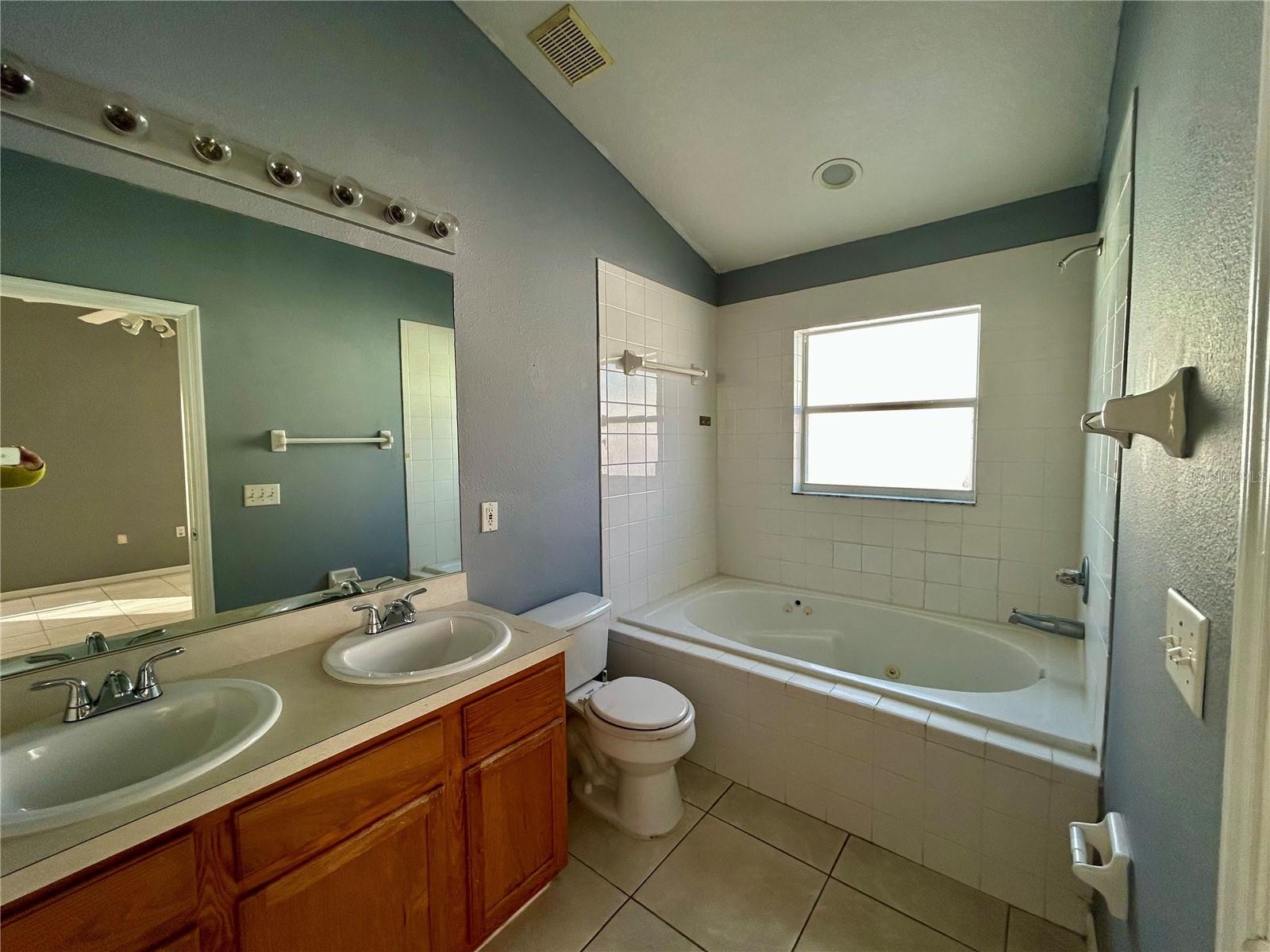 735 PRINCE CHARLES DR, DAVENPORT, FL, 33837