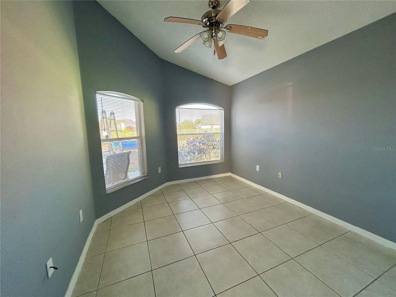 735 PRINCE CHARLES DR, DAVENPORT, FL, 33837