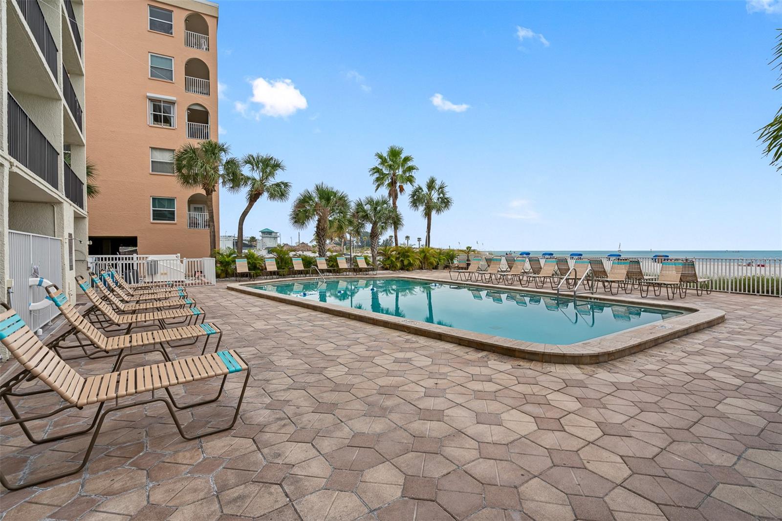 12924 GULF BLVD #307, MADEIRA BEACH, FL, 33708