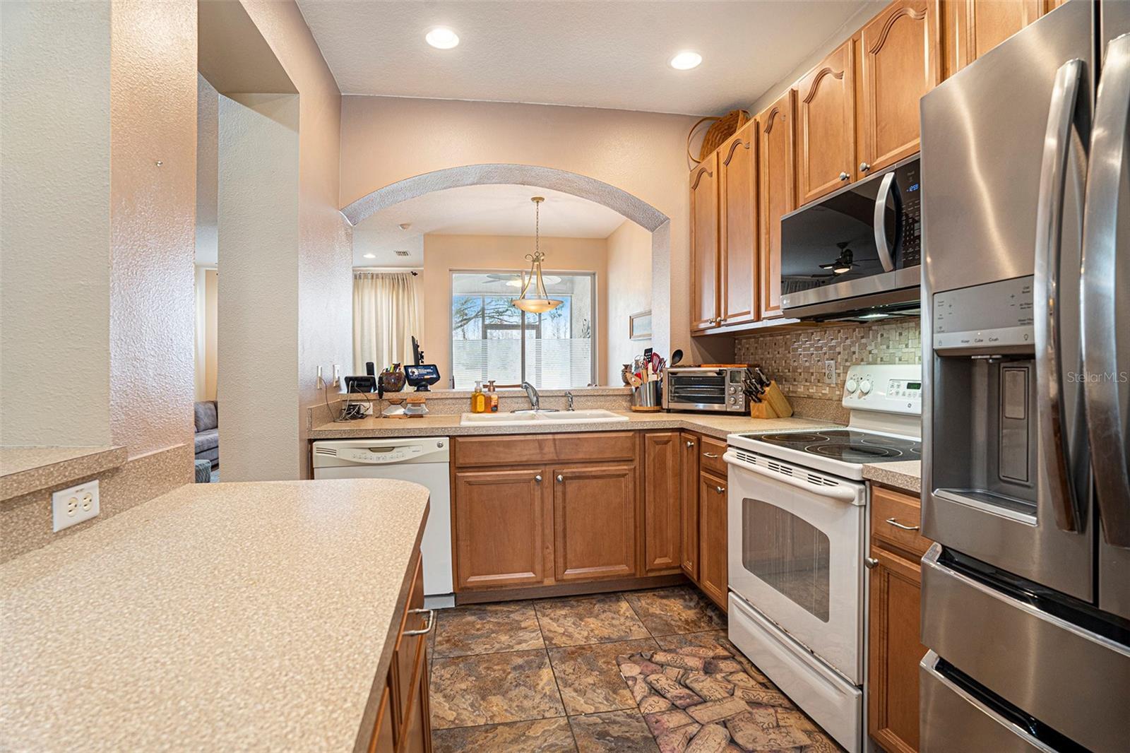 2135 PARK CRESCENT DR, LAND O LAKES, FL, 34639