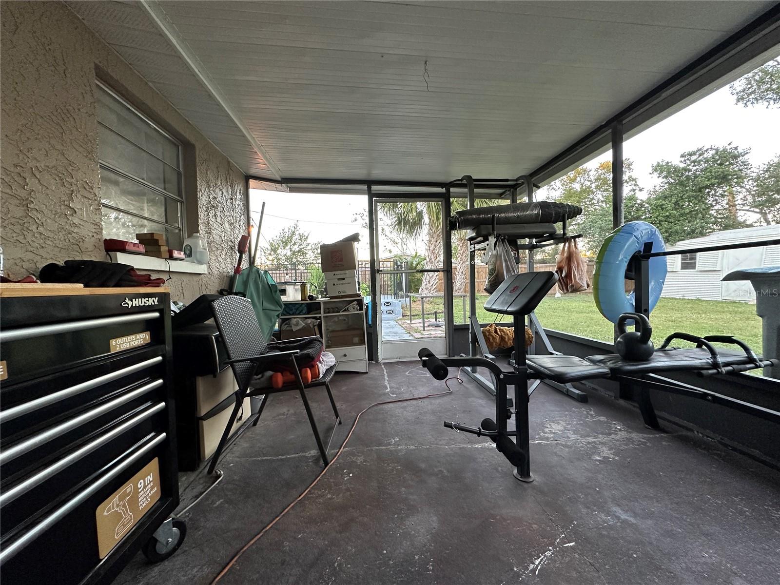 916 123RD AVE, TAMPA, FL, 33612