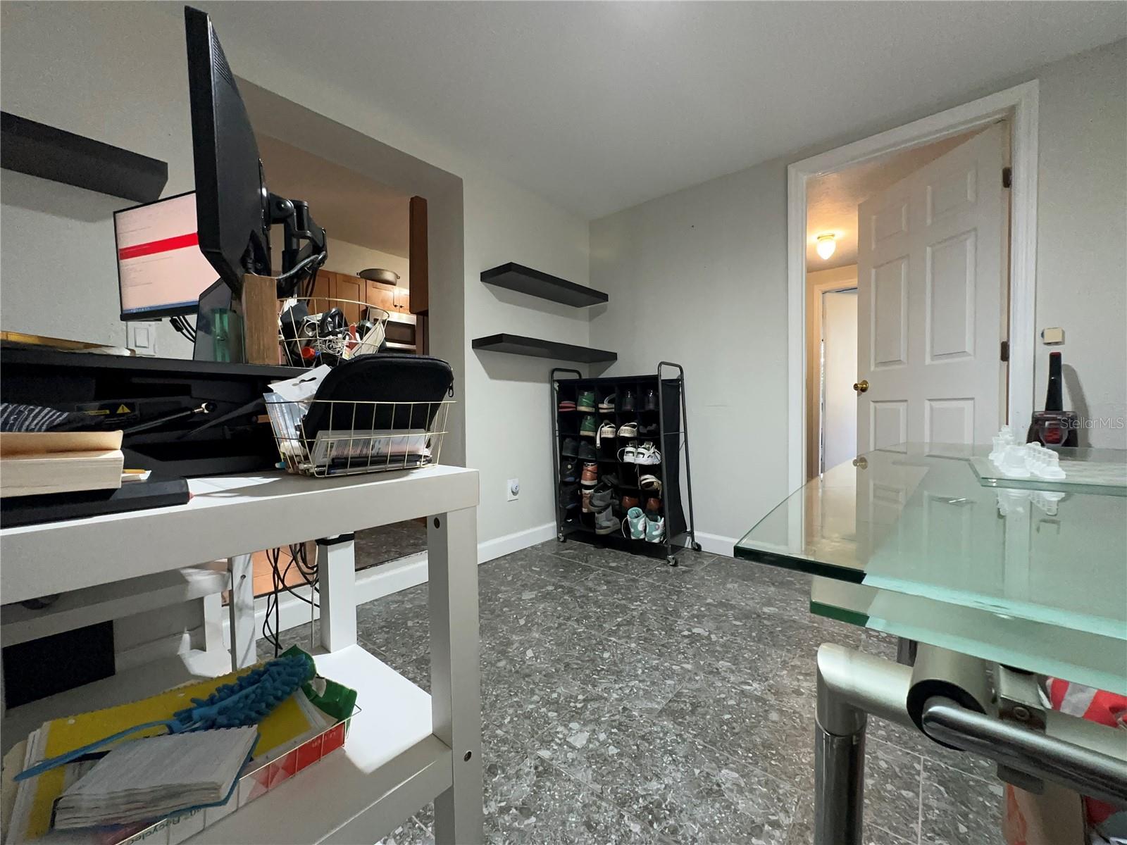 916 123RD AVE, TAMPA, FL, 33612