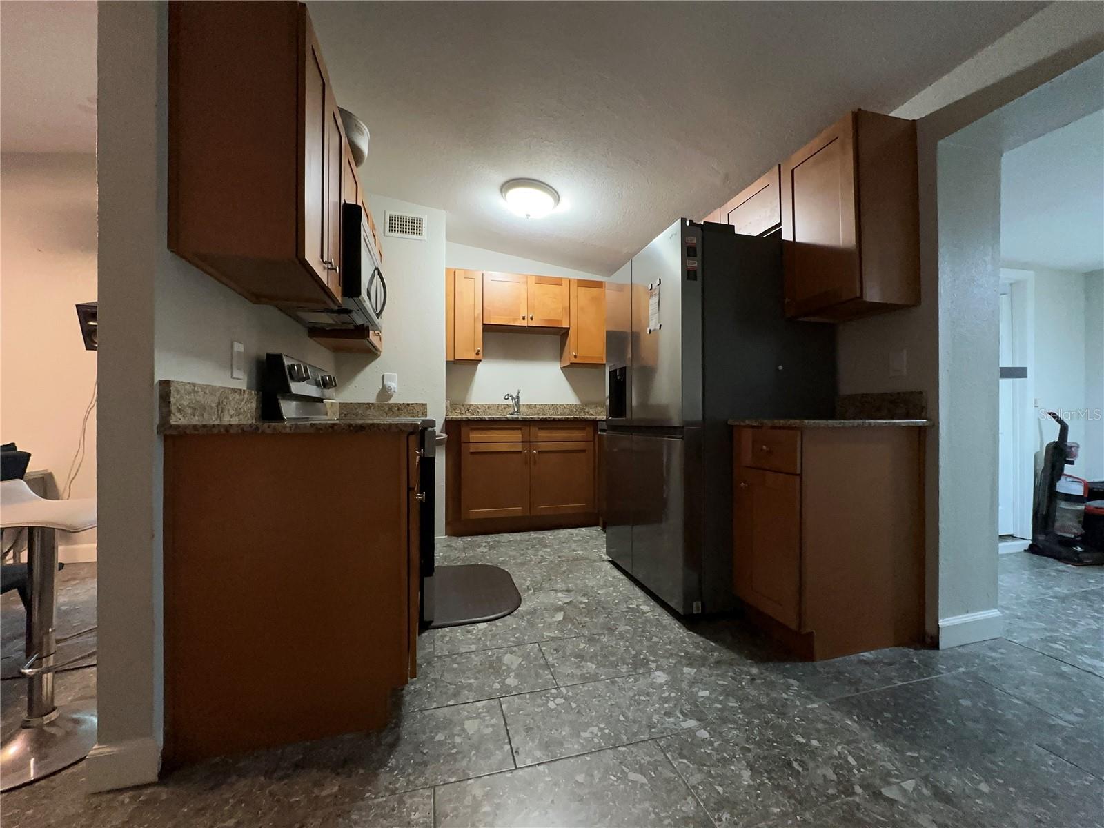 916 123RD AVE, TAMPA, FL, 33612