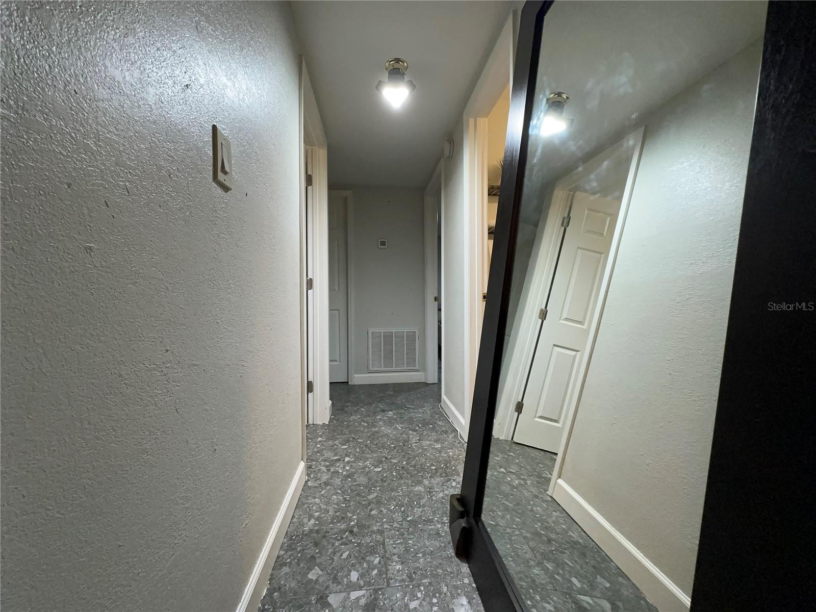 916 123RD AVE, TAMPA, FL, 33612