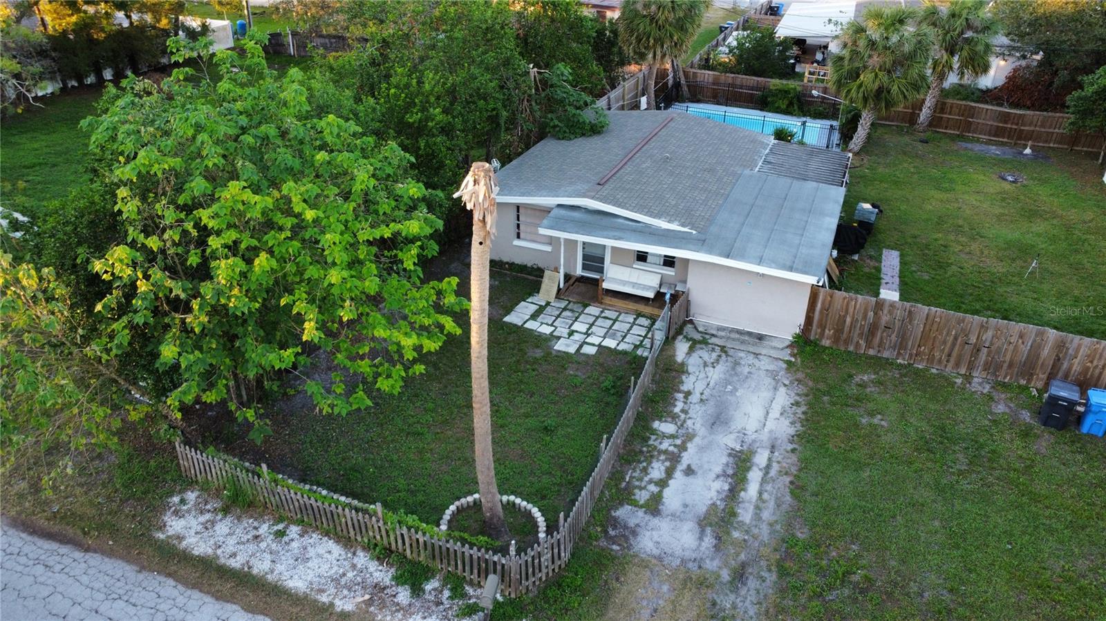 916 123RD AVE, TAMPA, FL, 33612
