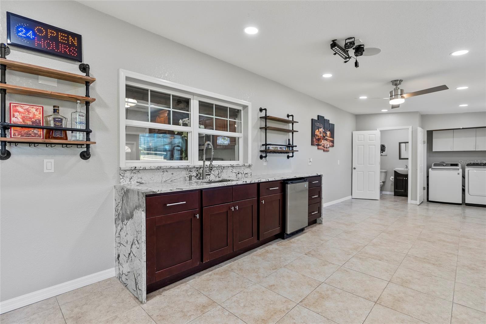 4410 WALTHAM DR, TAMPA, FL, 33634