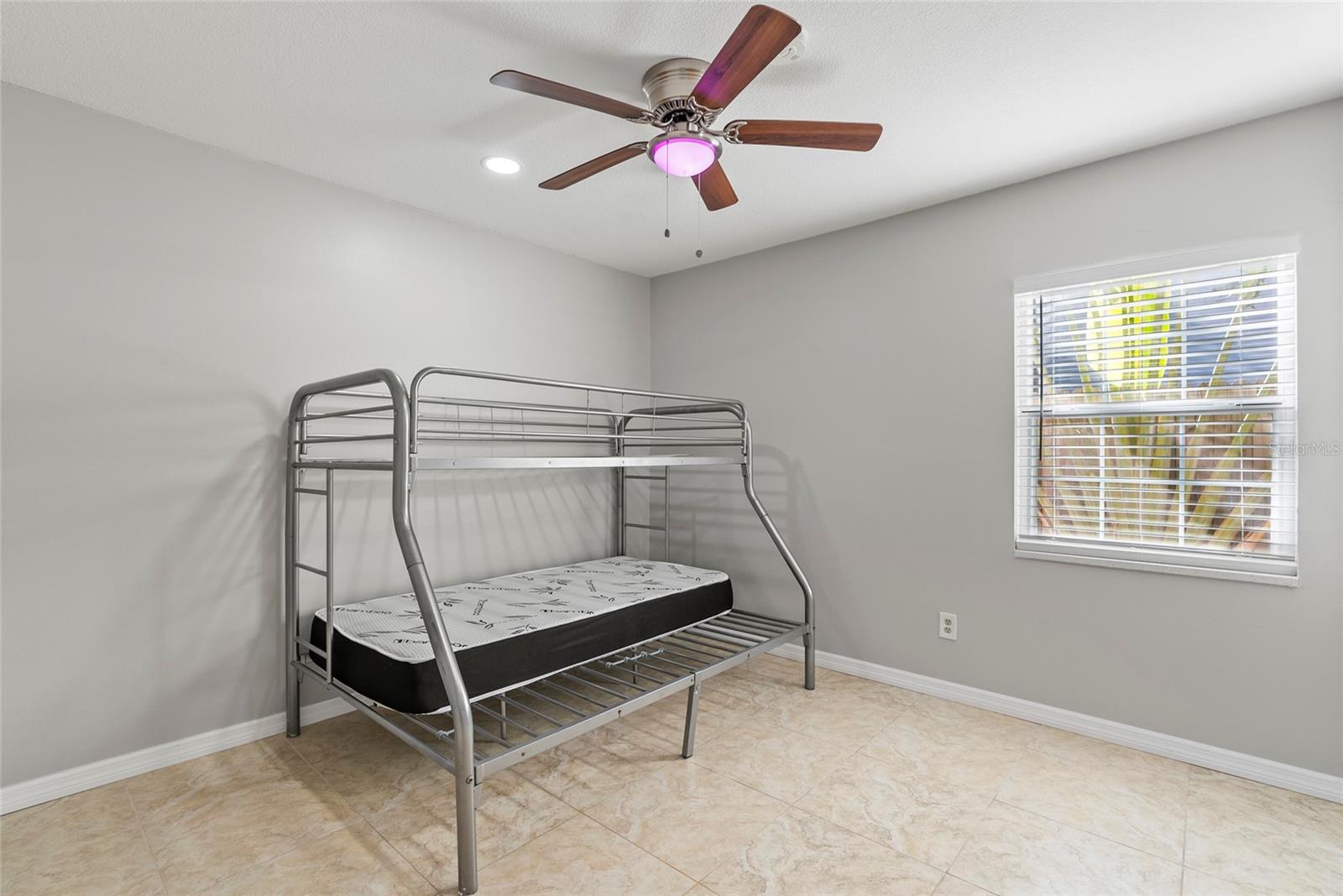 4410 WALTHAM DR, TAMPA, FL, 33634