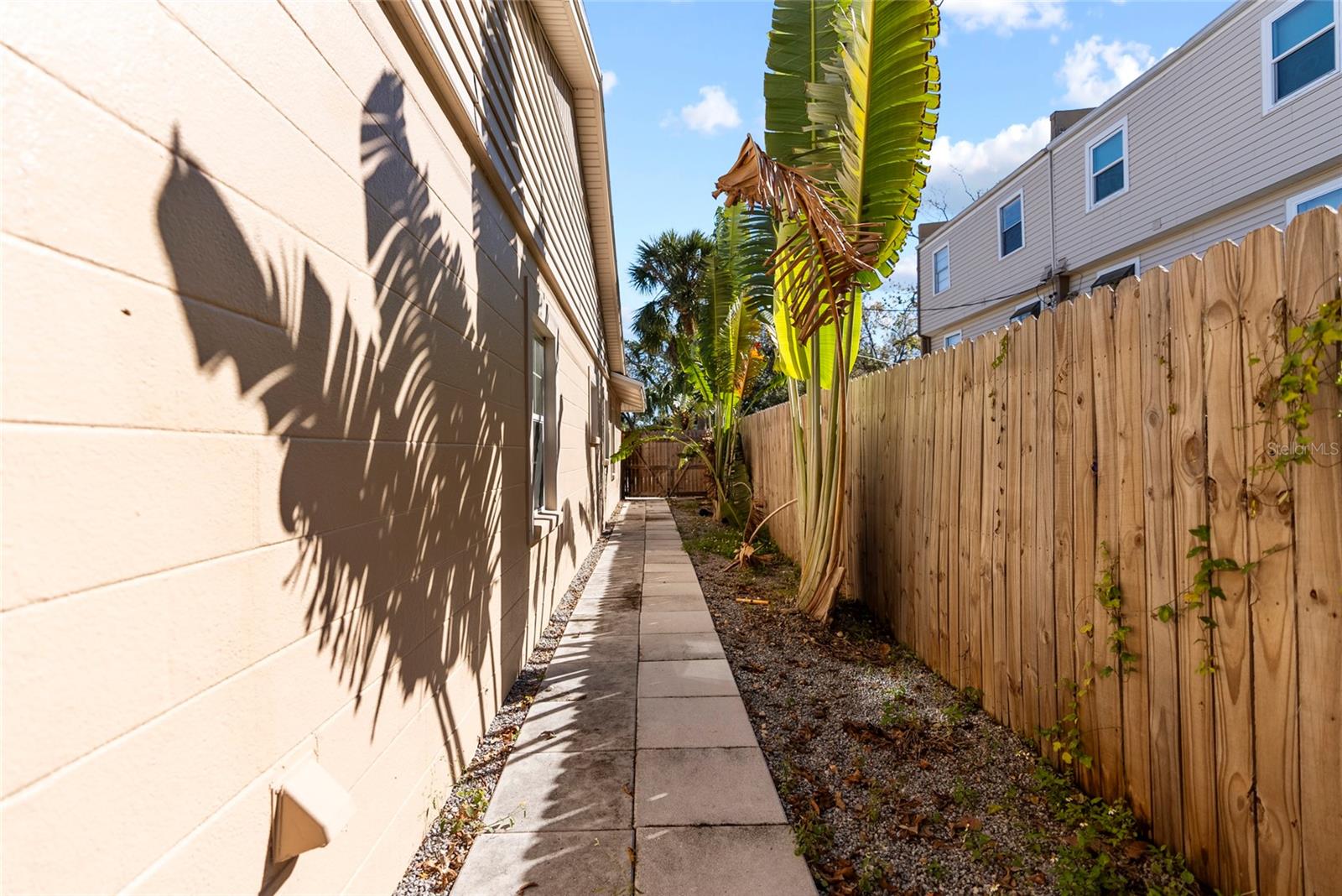 4410 WALTHAM DR, TAMPA, FL, 33634