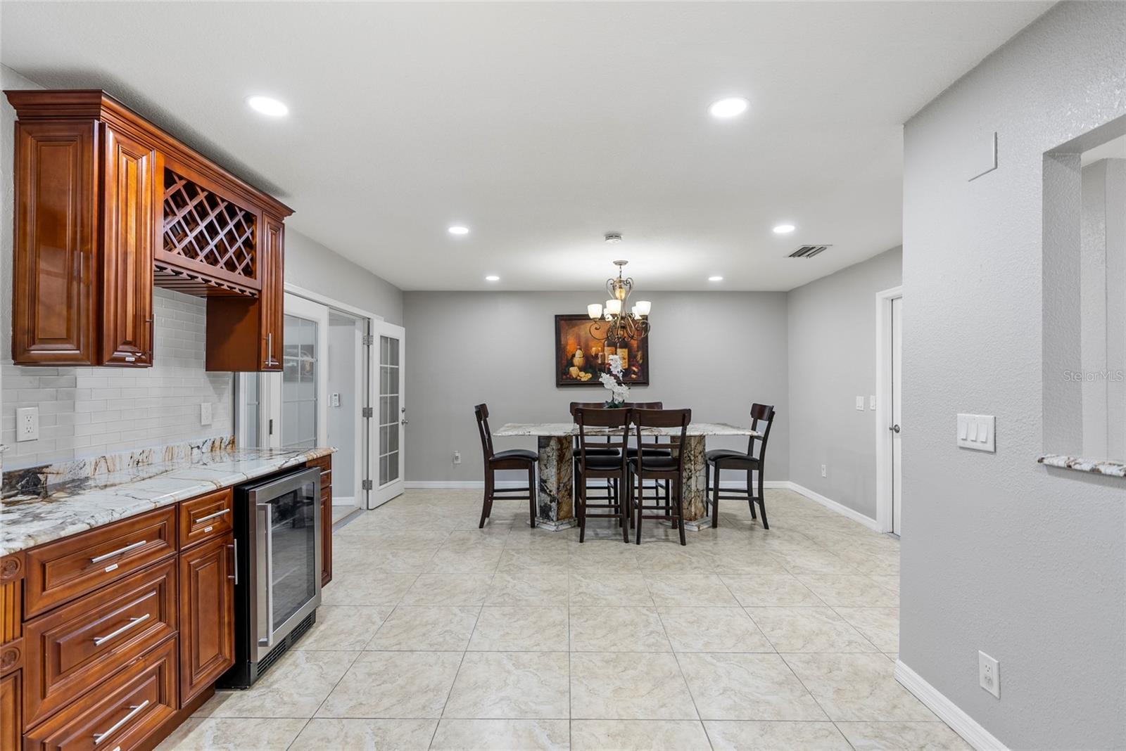 4410 WALTHAM DR, TAMPA, FL, 33634