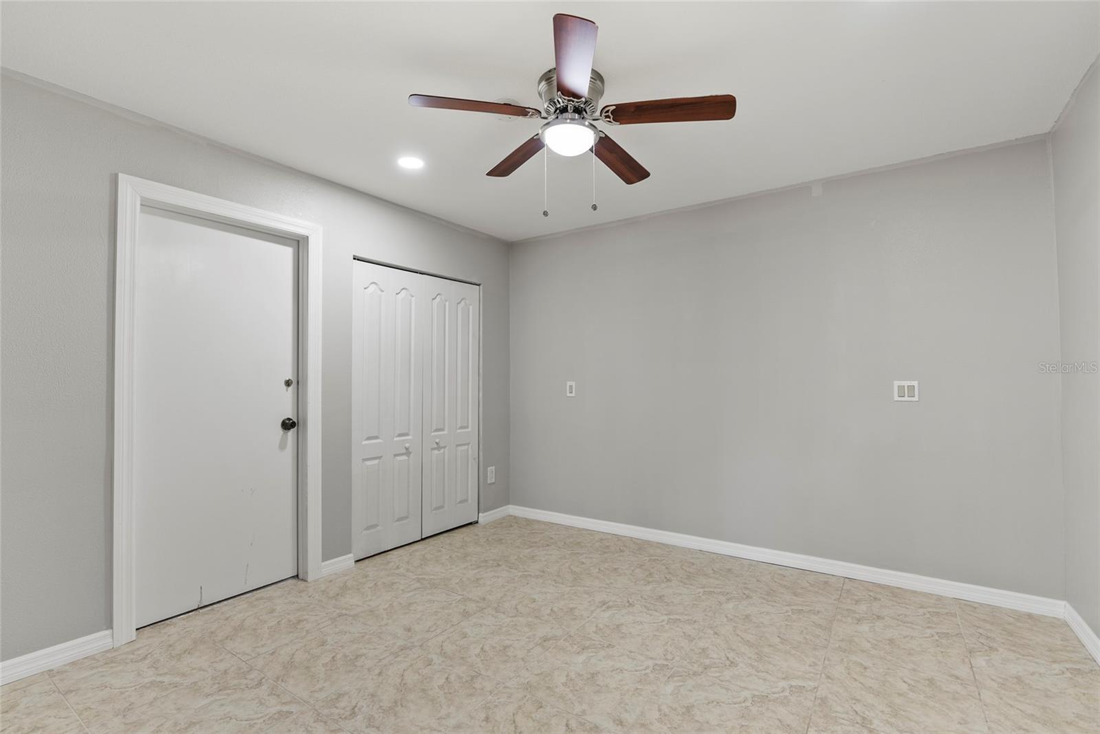 4410 WALTHAM DR, TAMPA, FL, 33634