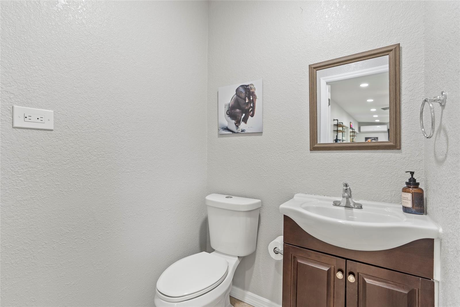 4410 WALTHAM DR, TAMPA, FL, 33634