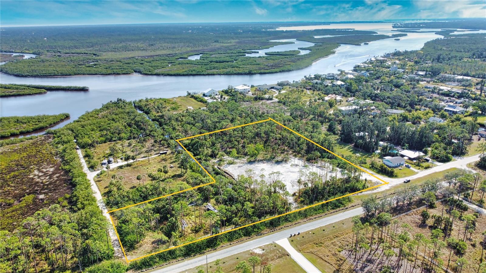 9045-A CALOOSA DR, VENICE, FL, 34293
