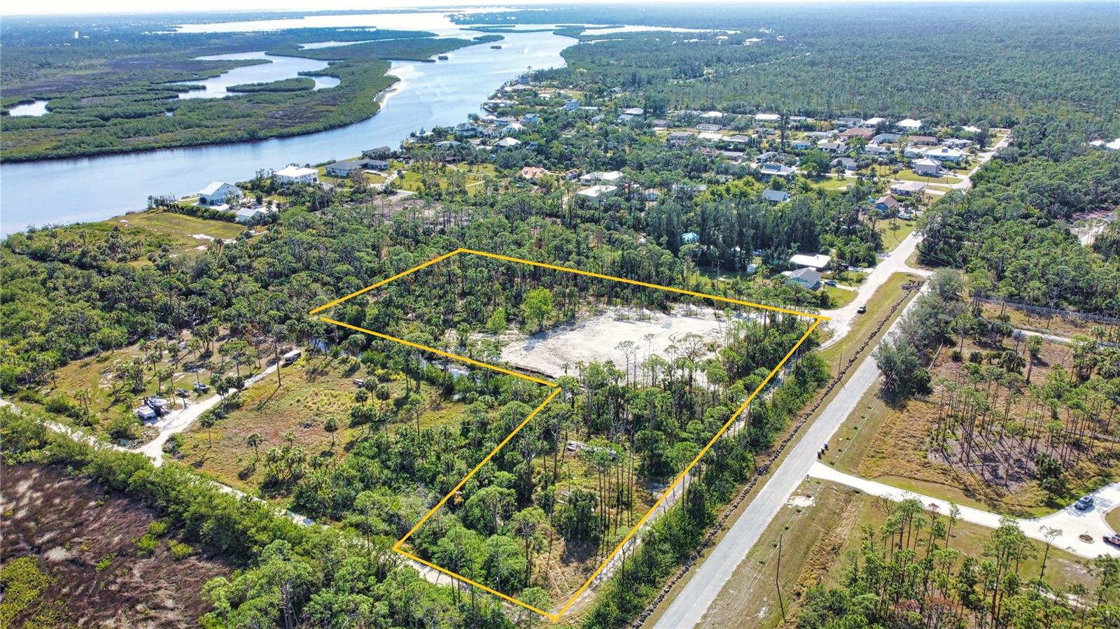 9045-A CALOOSA DR, VENICE, FL, 34293