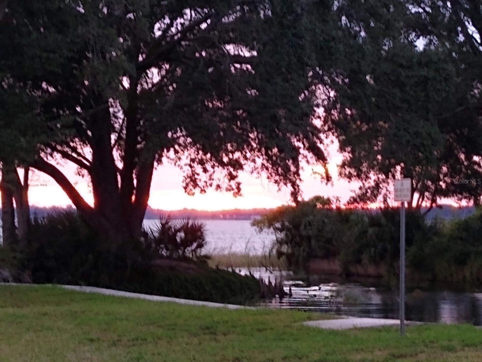 808 N SHORE DR, LEESBURG, FL, 34748