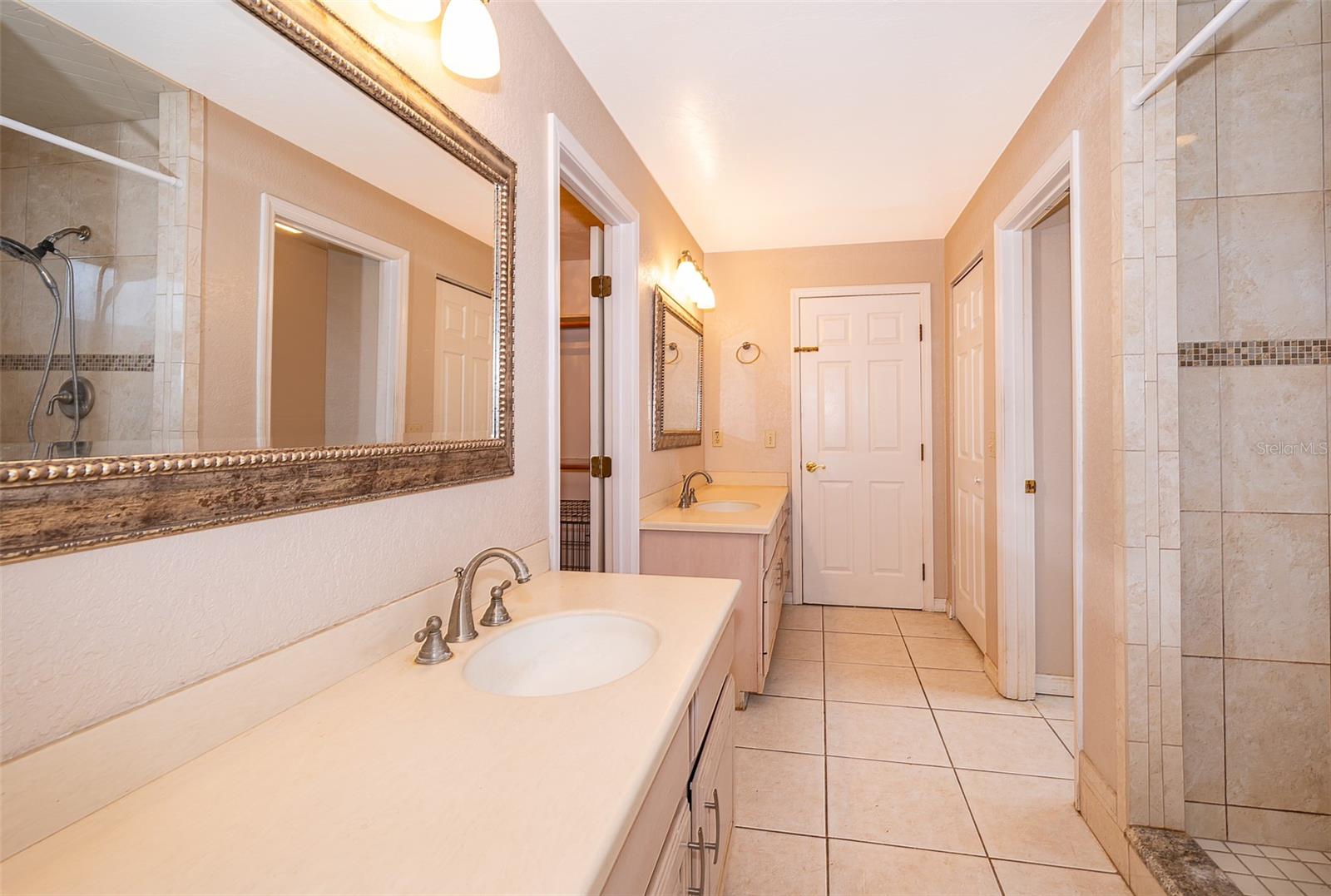 808 N SHORE DR, LEESBURG, FL, 34748