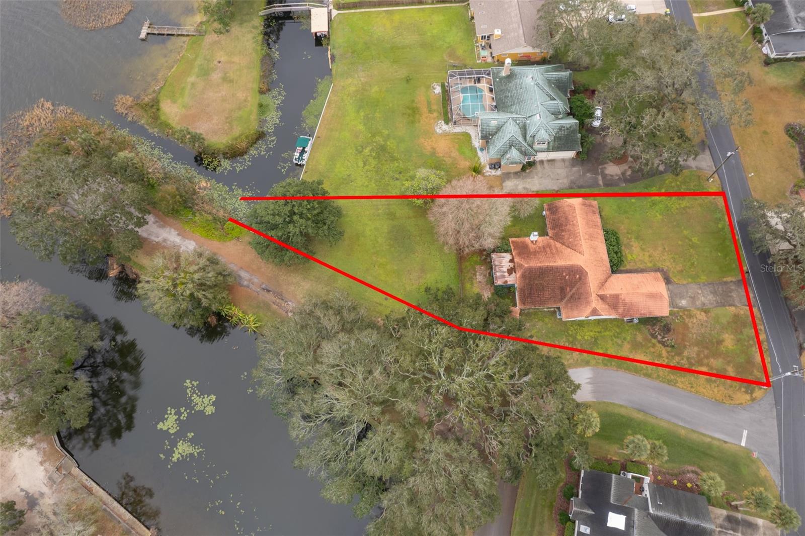 808 N SHORE DR, LEESBURG, FL, 34748