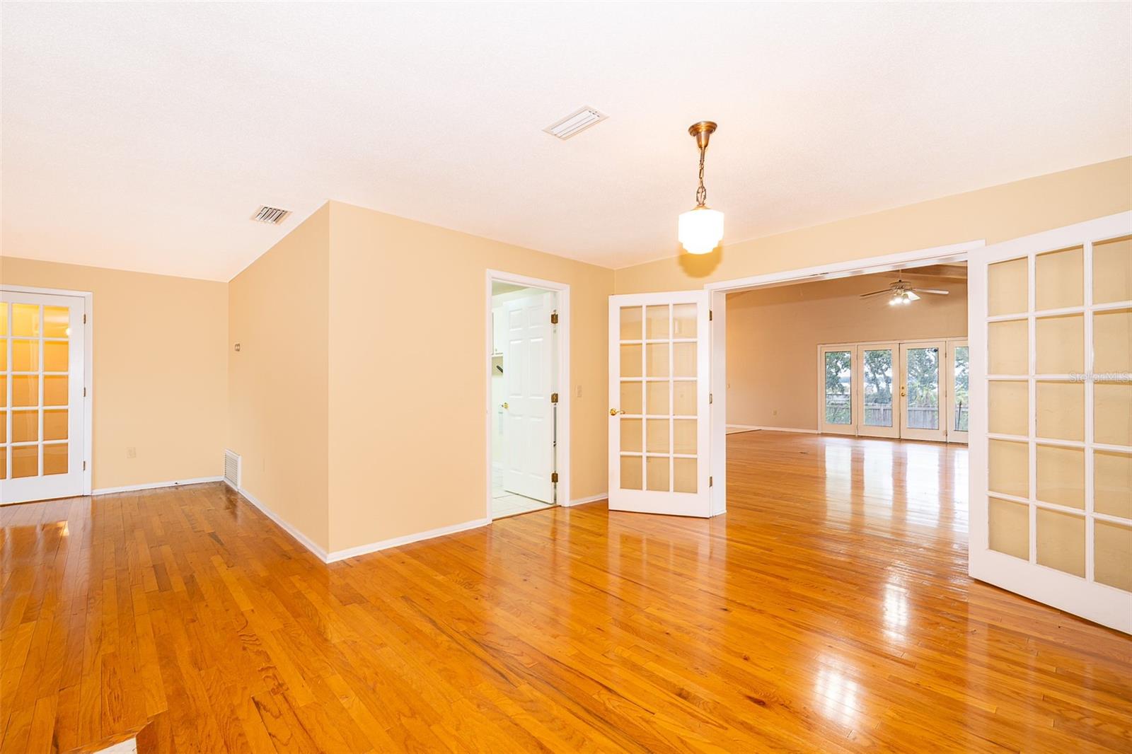 808 N SHORE DR, LEESBURG, FL, 34748