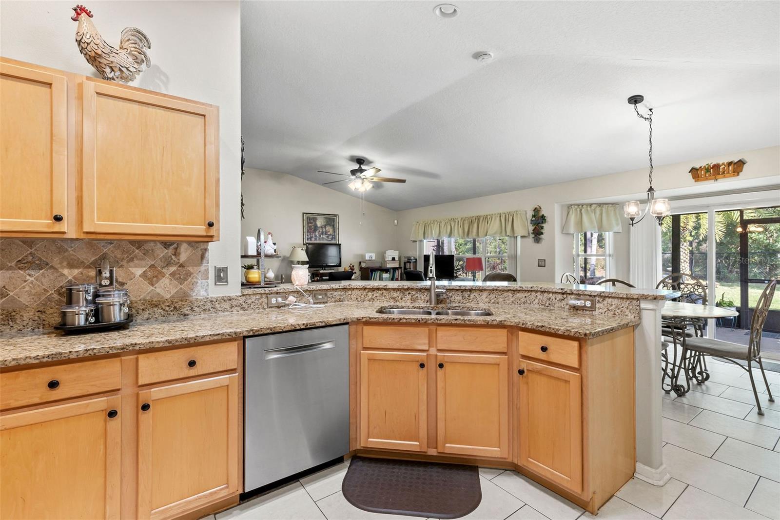 52 LEIDEL DR, PALM COAST, FL, 32137