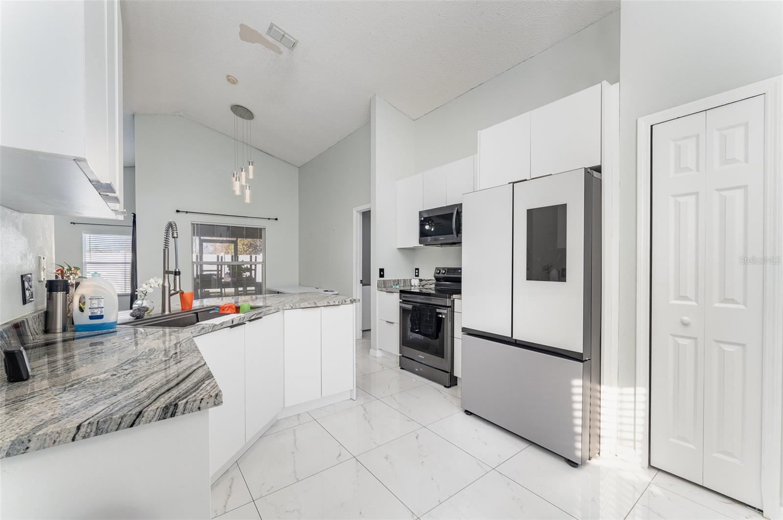 2463 HYBRID DR, KISSIMMEE, FL, 34758