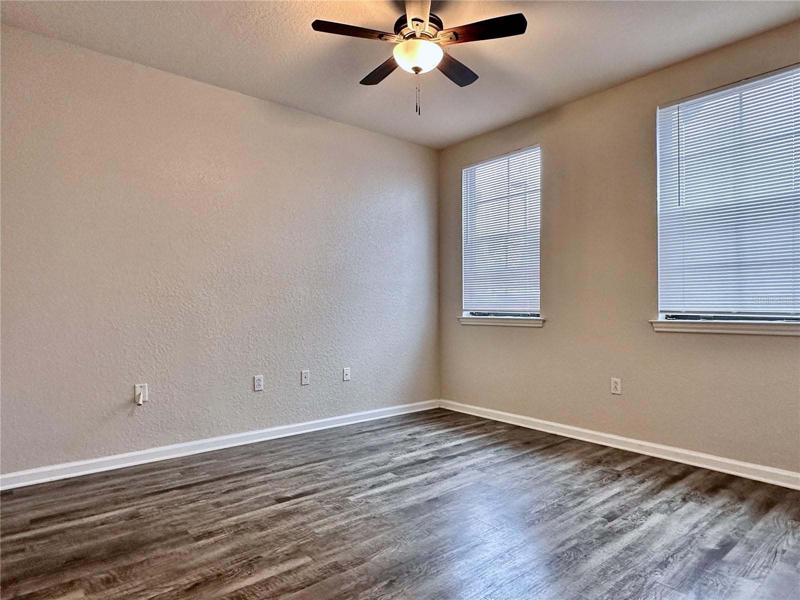911 N ORANGE AVE #127, ORLANDO, FL, 32801