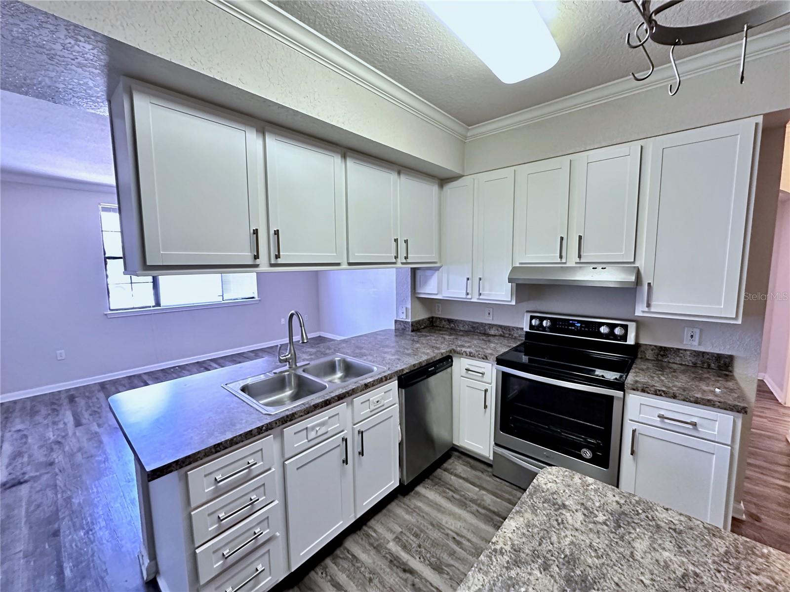 911 N ORANGE AVE #127, ORLANDO, FL, 32801