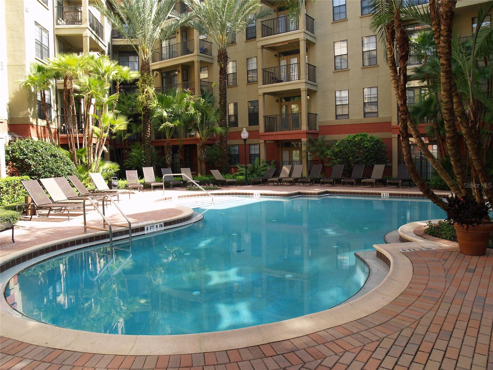 911 N ORANGE AVE #127, ORLANDO, FL, 32801