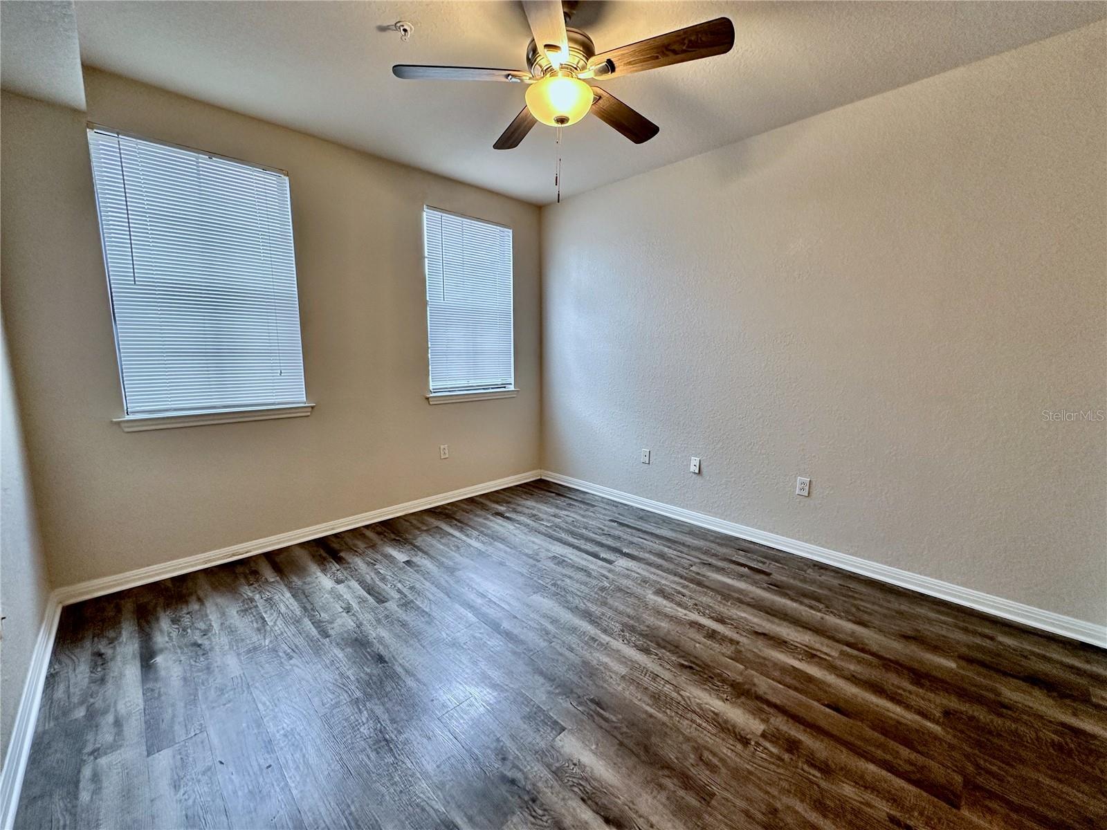 911 N ORANGE AVE #127, ORLANDO, FL, 32801
