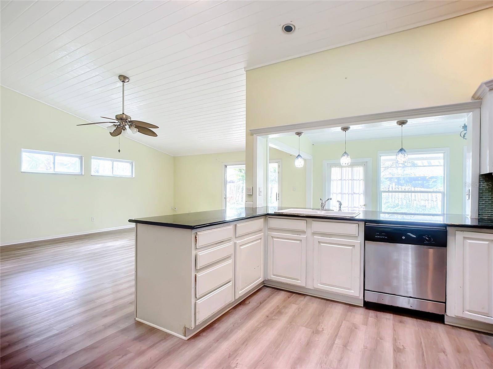 1412 OAK FOREST DR, ORMOND BEACH, FL, 32174
