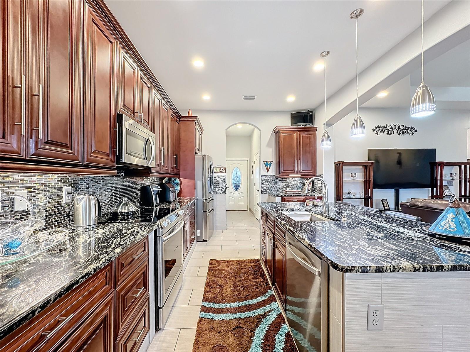 1719 NORTH BLVD W, DAVENPORT, FL, 33837
