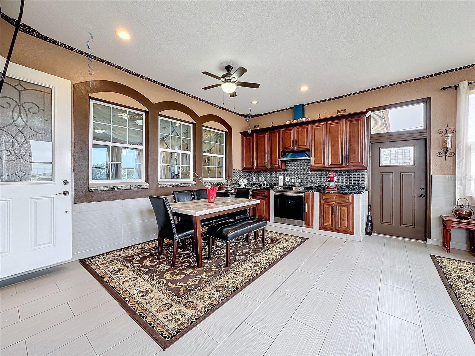 1719 NORTH BLVD W, DAVENPORT, FL, 33837
