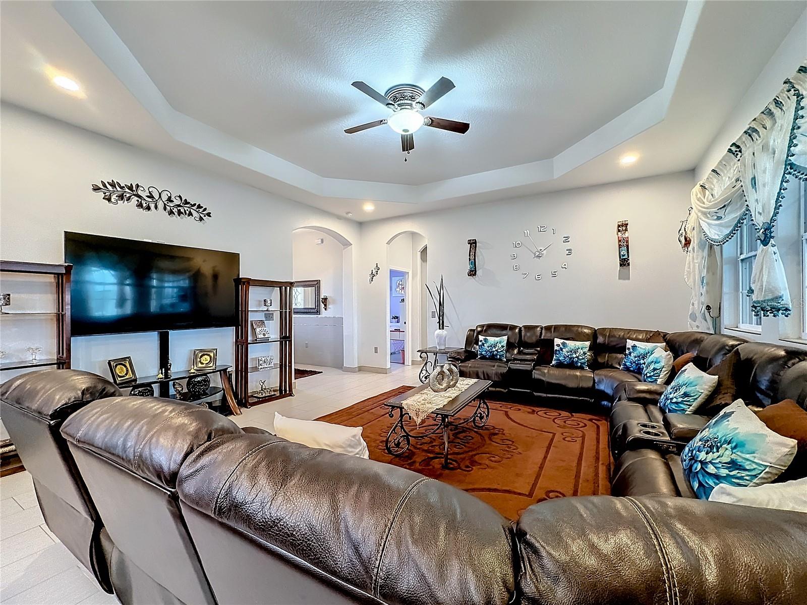 1719 NORTH BLVD W, DAVENPORT, FL, 33837