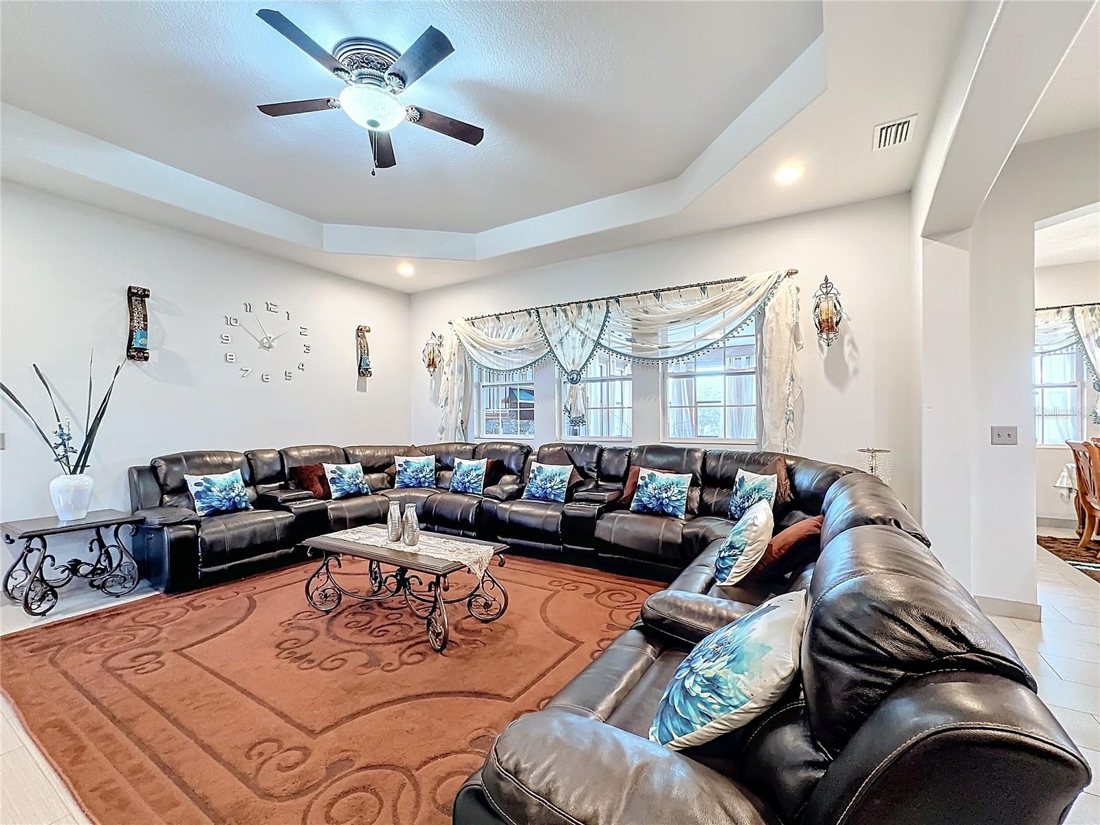 1719 NORTH BLVD W, DAVENPORT, FL, 33837