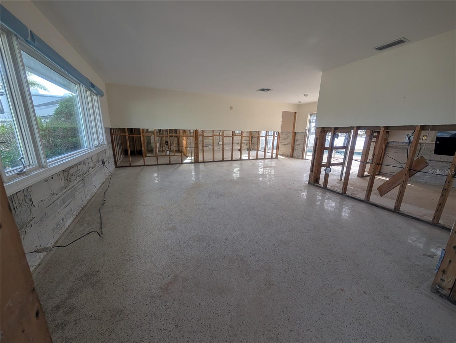 495 BATH CLUB BLVD N, NORTH REDINGTON BEACH, FL, 33708