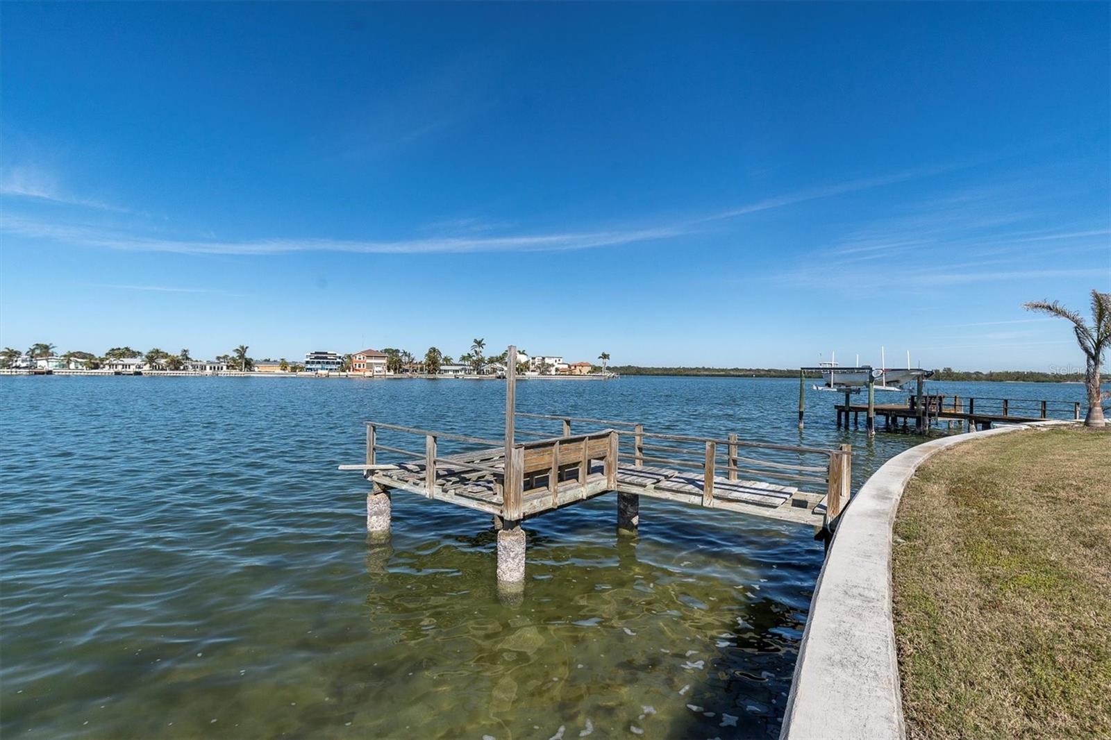 495 BATH CLUB BLVD N, NORTH REDINGTON BEACH, FL, 33708