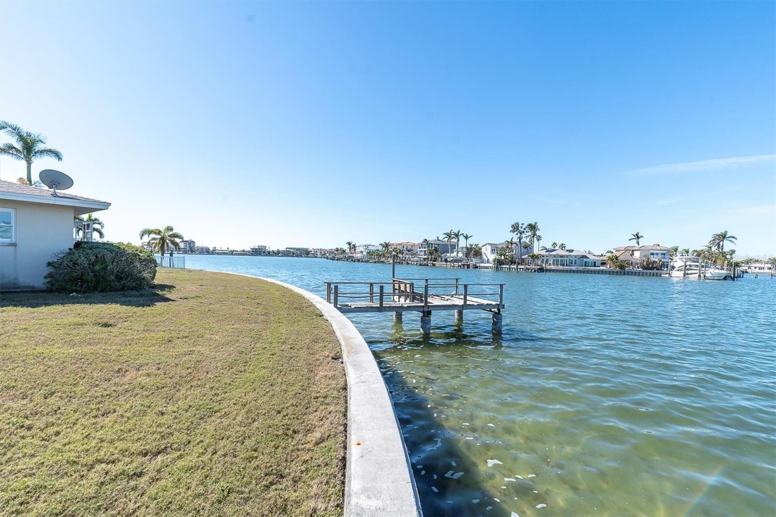 495 BATH CLUB BLVD N, NORTH REDINGTON BEACH, FL, 33708