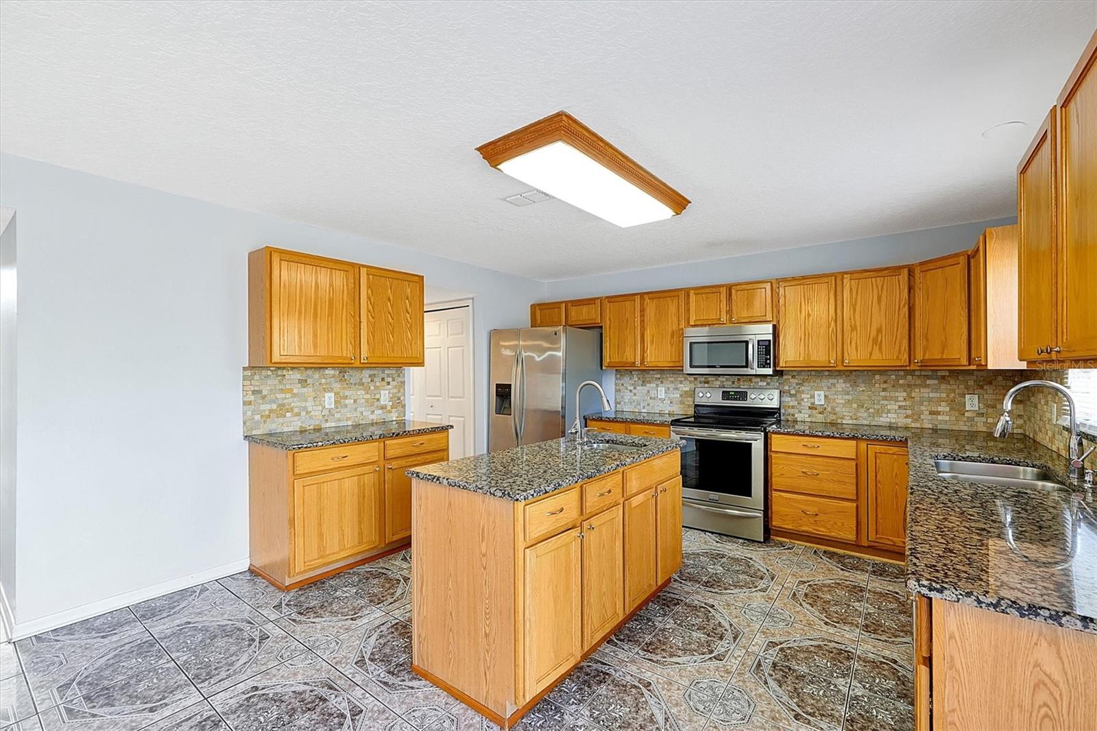 1633 CORNER MEADOW CIR, ORLANDO, FL, 32820