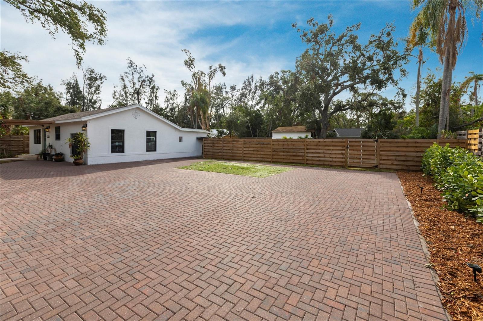 2826 MARLETTE ST, SARASOTA, FL, 34231