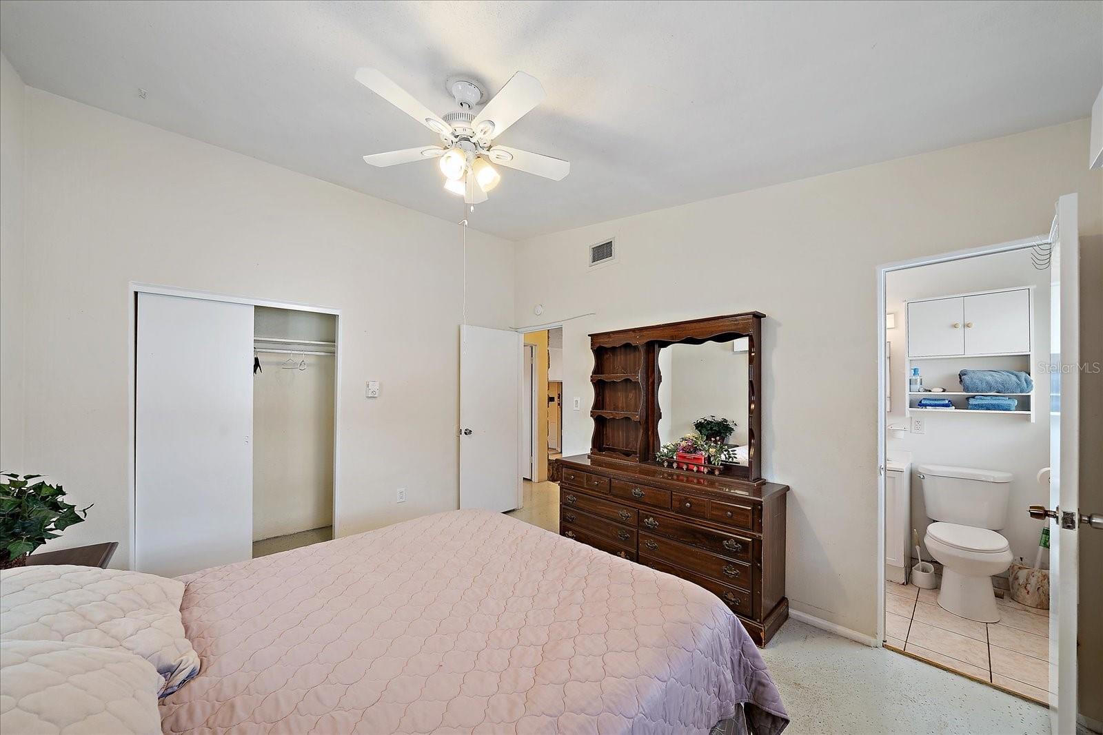 2820 GREENBRIAR ST, SARASOTA, FL, 34237