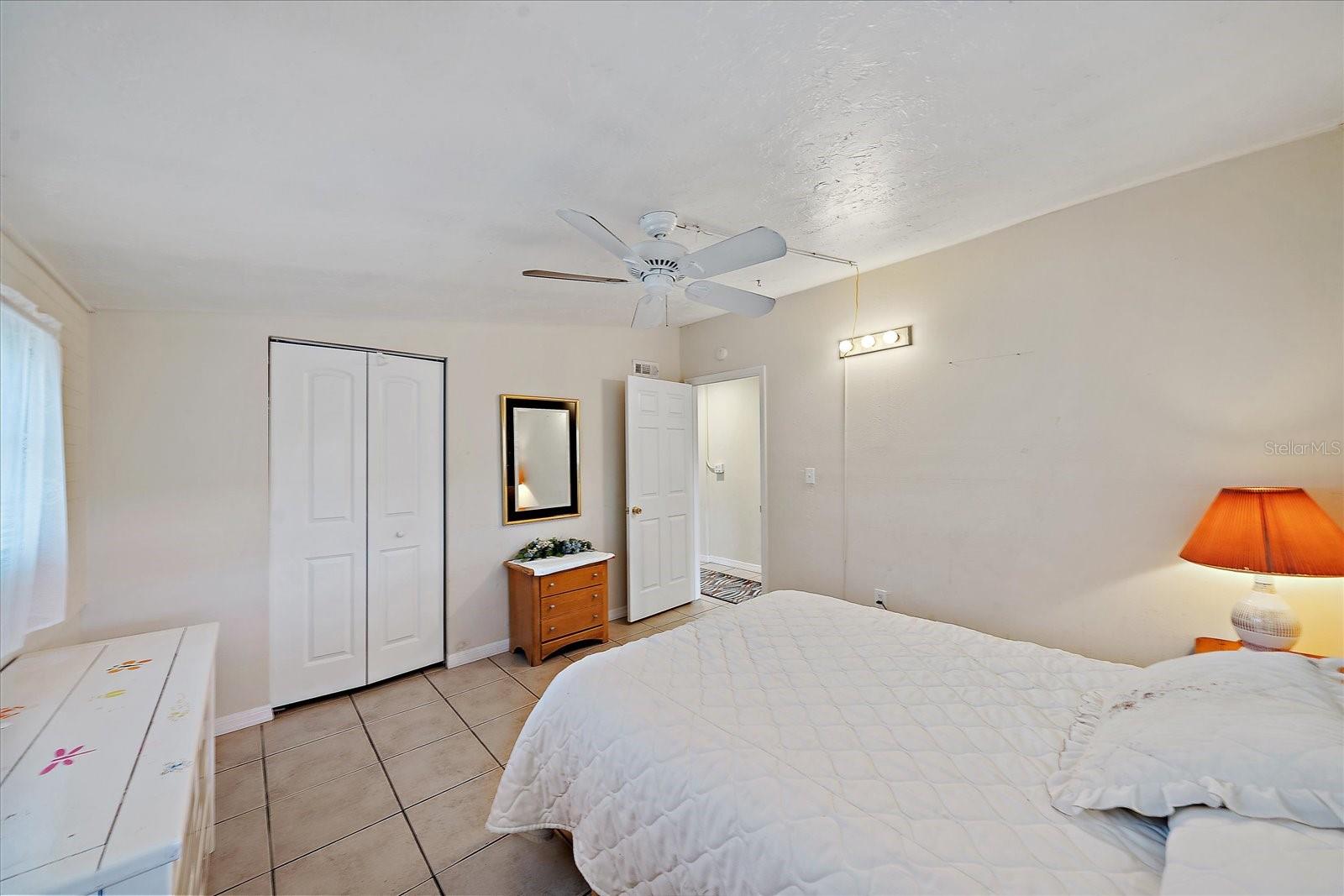 2820 GREENBRIAR ST, SARASOTA, FL, 34237