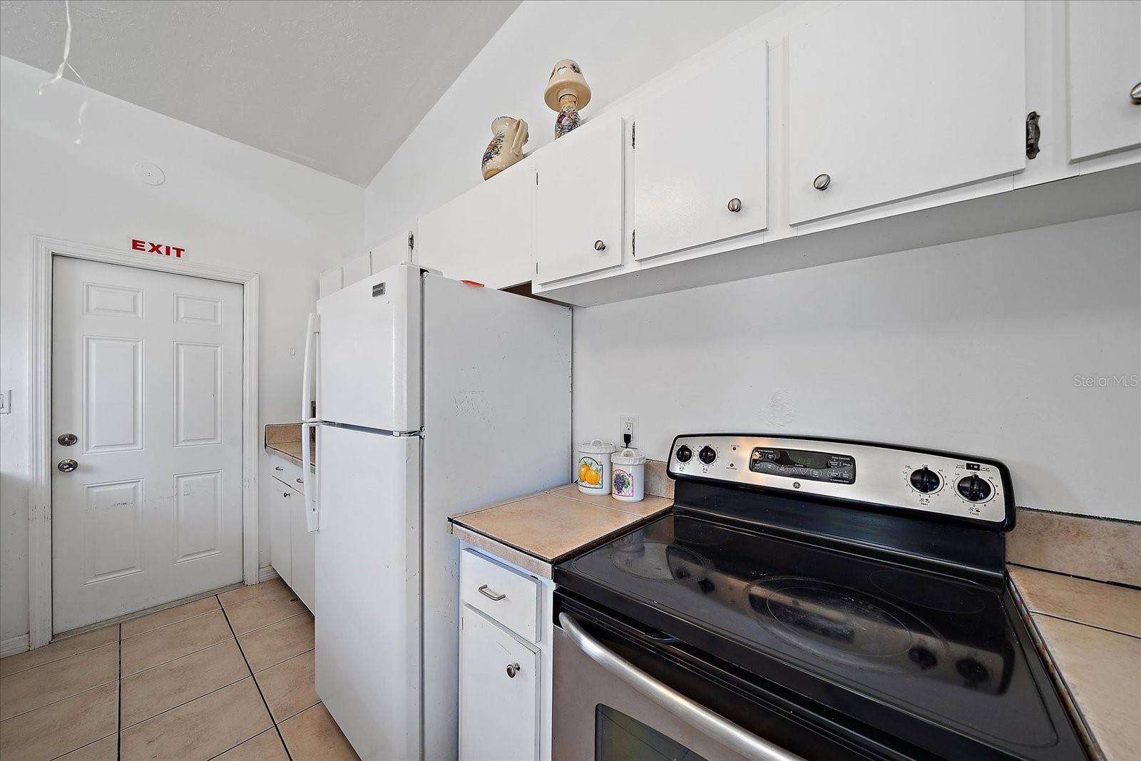 2820 GREENBRIAR ST, SARASOTA, FL, 34237