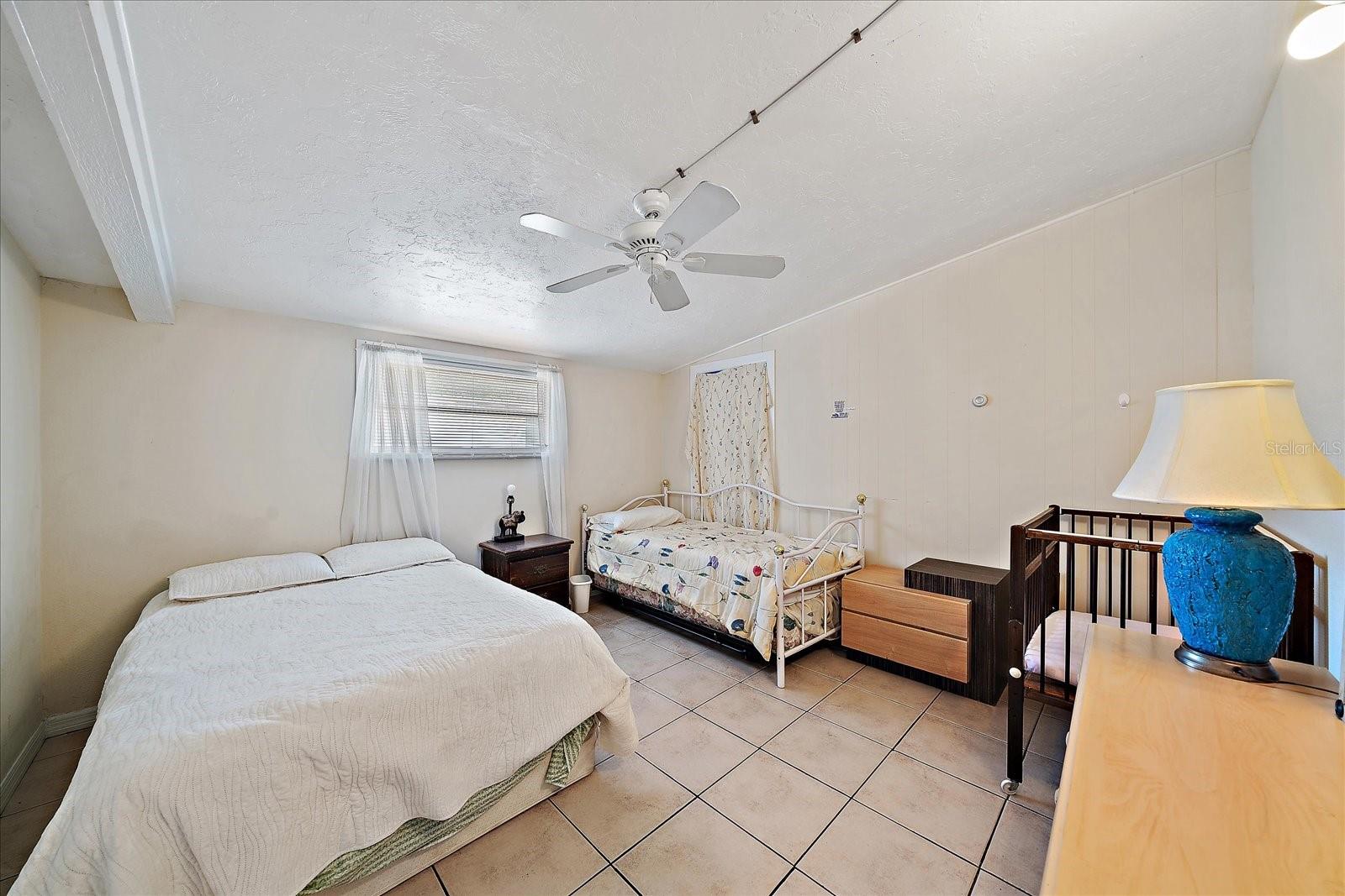 2820 GREENBRIAR ST, SARASOTA, FL, 34237